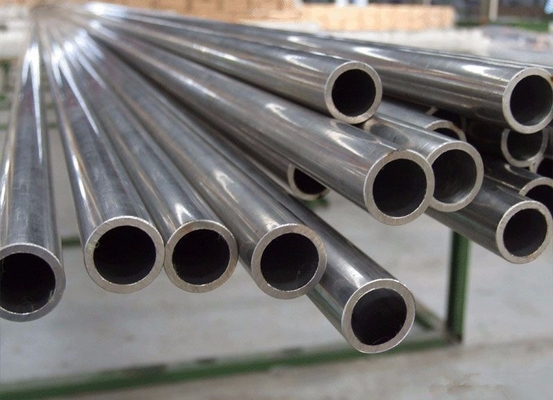 A106 Gr.B أنابيب الصلب الكربوني JIS GS غير الملحومة المدرفلة على الساخن 75x75